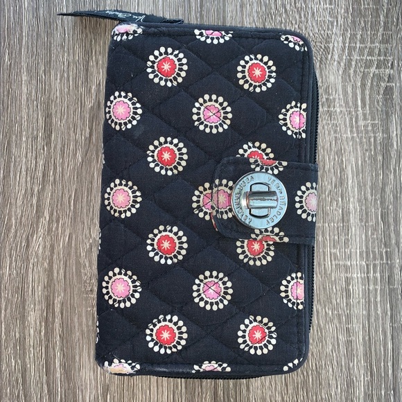 Vera Bradley Handbags - Vera Bradley wallet